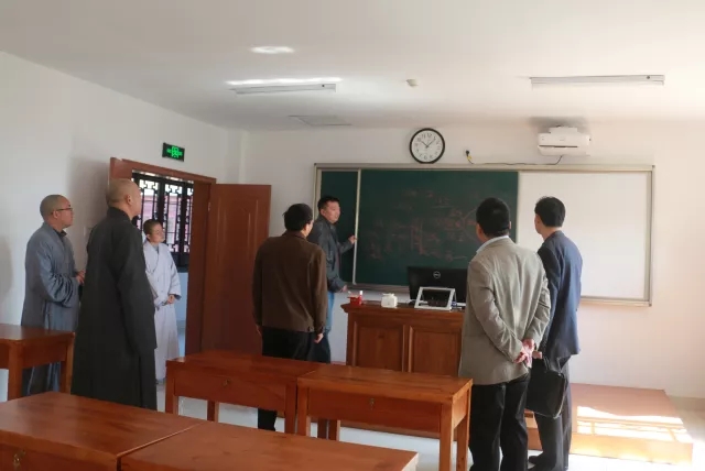 江苏省宗教事务局人事教育处处长李华廷一行莅临江苏佛学院慈恩学院筹