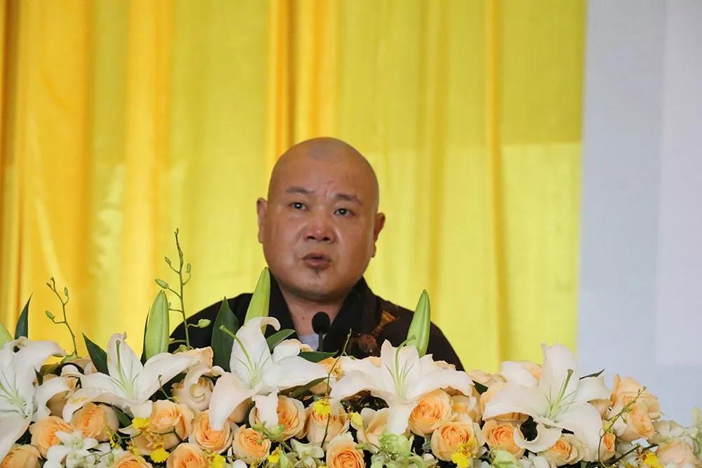 寺院新闻 > 正文    在对无相长老的生平做了简要回顾之后,主持人秋爽